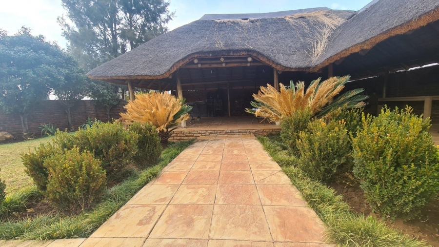 5 Bedroom Property for Sale in Wilgeboom A H North West
